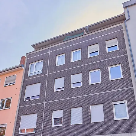 Schoene Balkon Wlan Zentrale Lage 莱茵河畔路德维希港