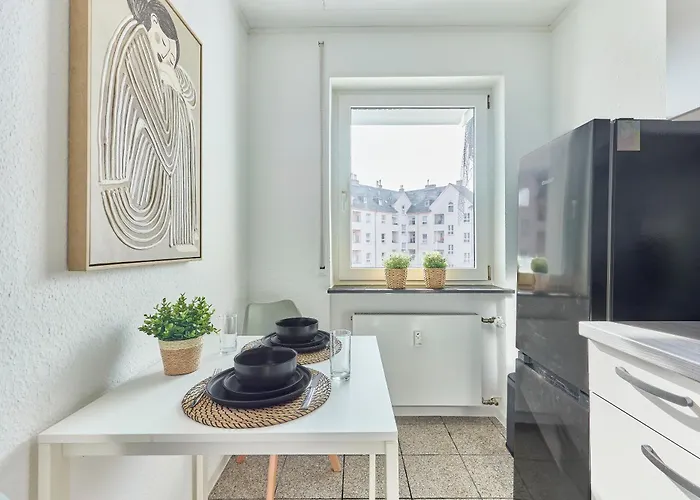 Schoene Balkon Wlan Zentrale Lage * 莱茵河畔路德维希港