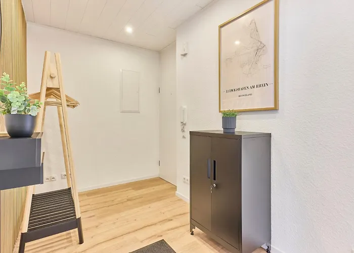 Schoene Balkon Wlan Zentrale Lage * 莱茵河畔路德维希港