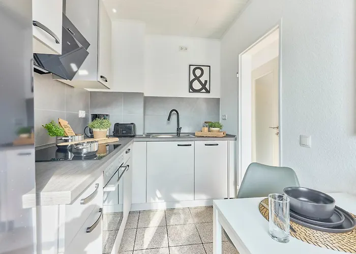 Schoene Balkon Wlan Zentrale Lage 公寓